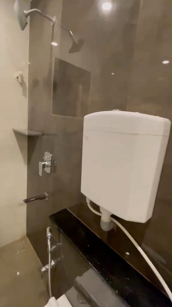 Double sharing — bathroom overview