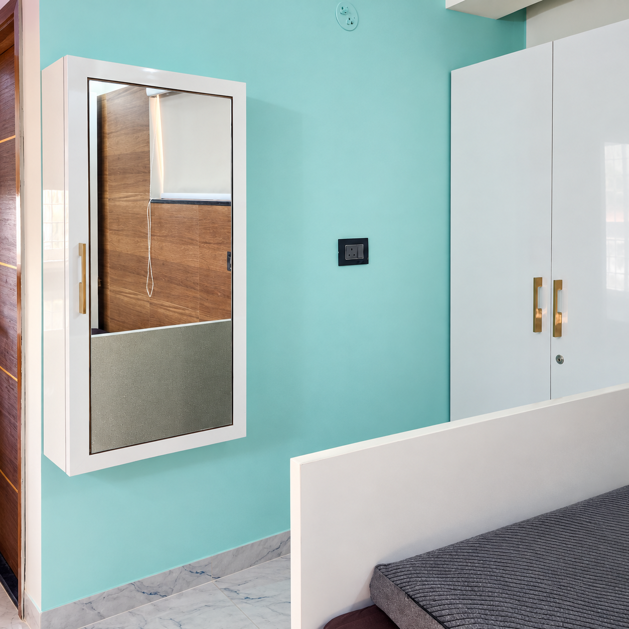 Four sharing room — bedroom furnishings